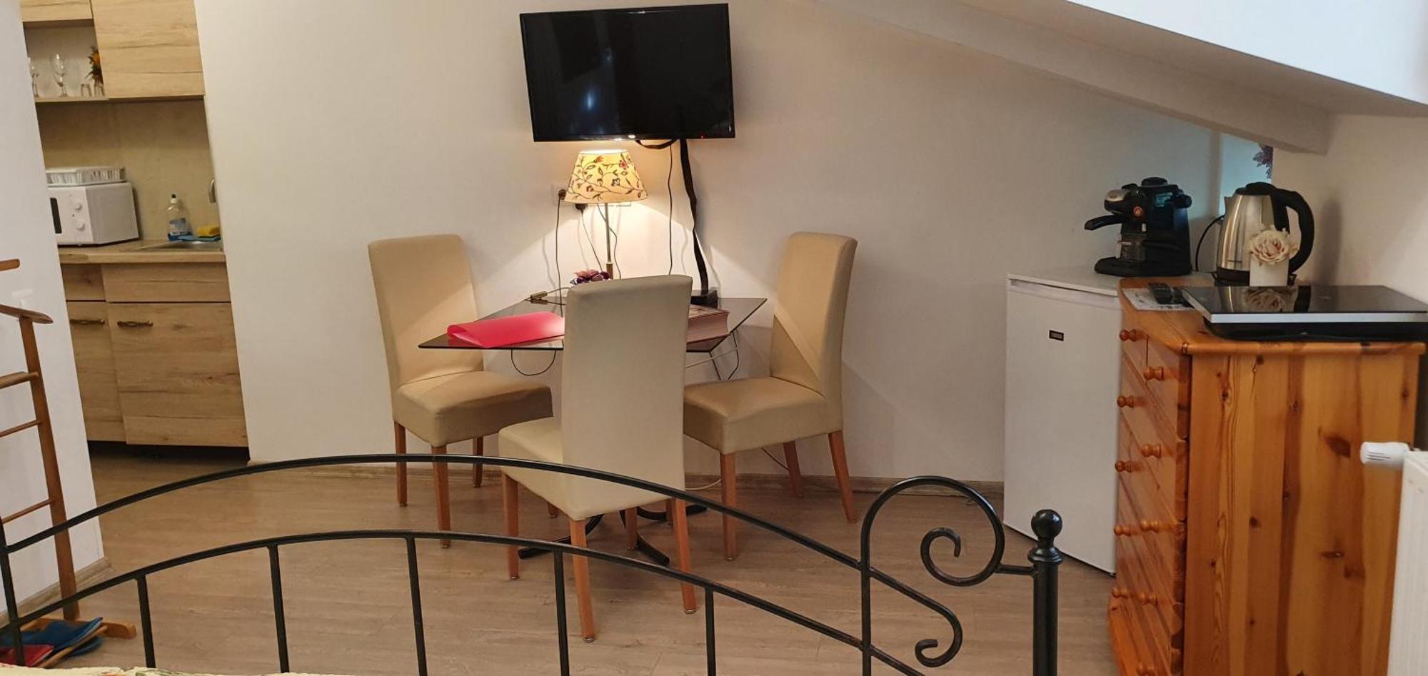 Karmelita Boutique Apartman Sopron Room photo
