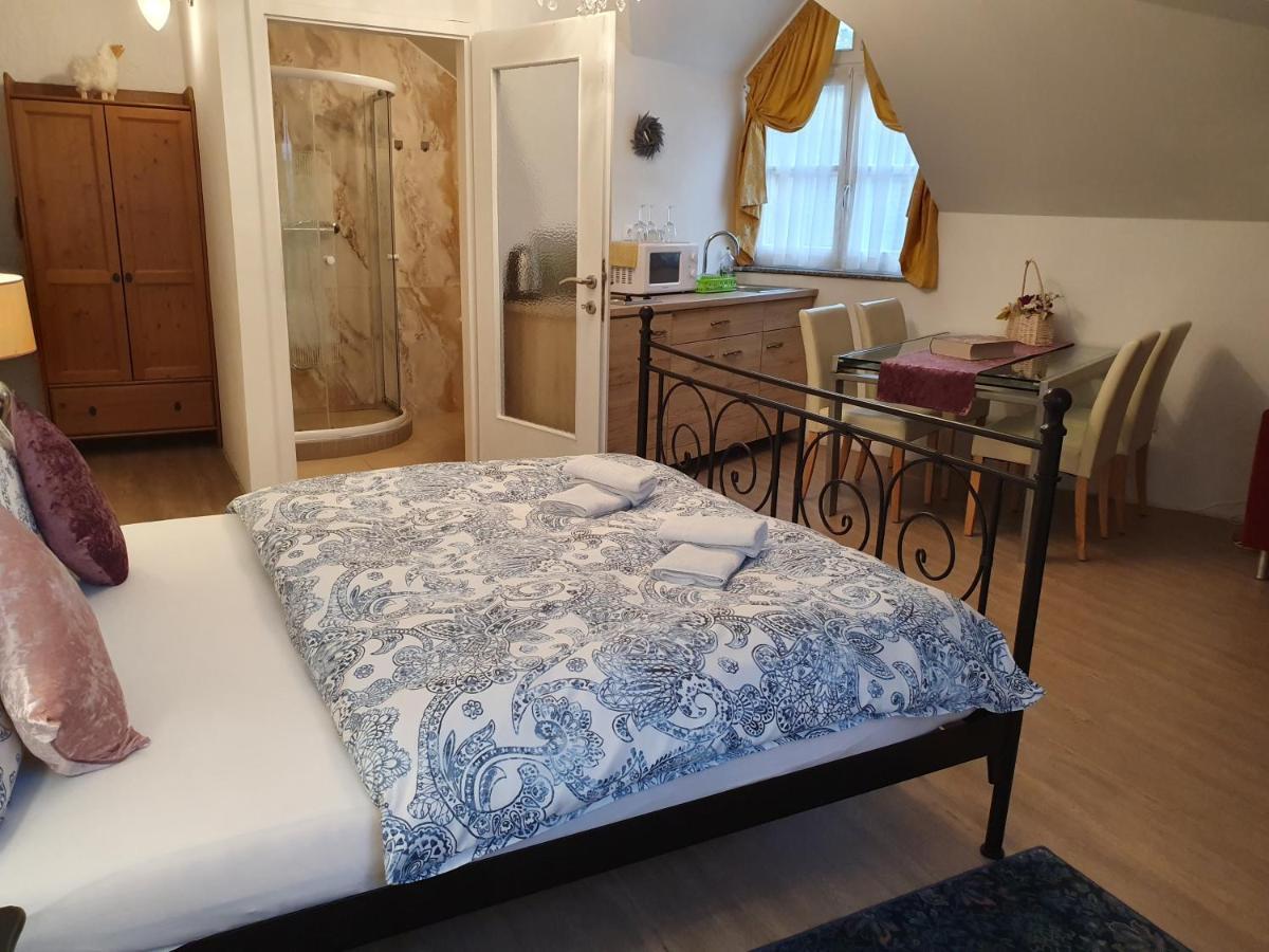 Karmelita Boutique Apartman Sopron Exterior photo